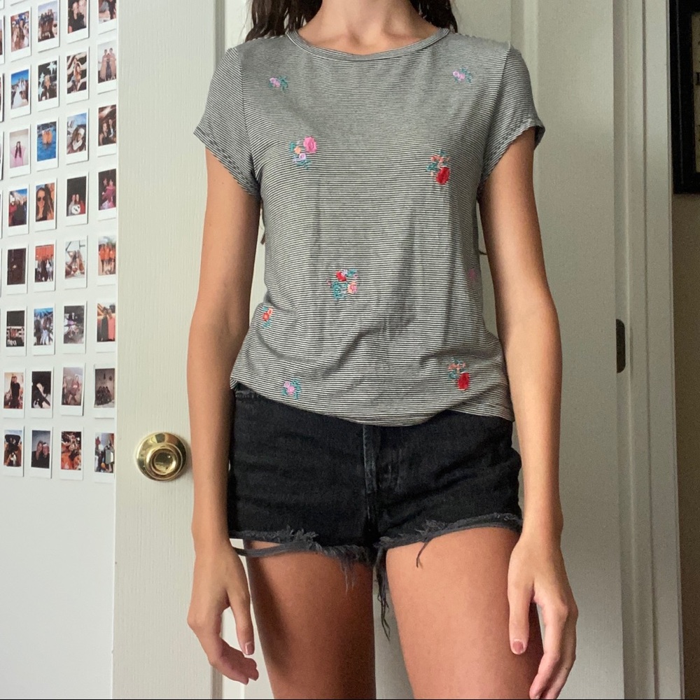 American eagle floral tee
